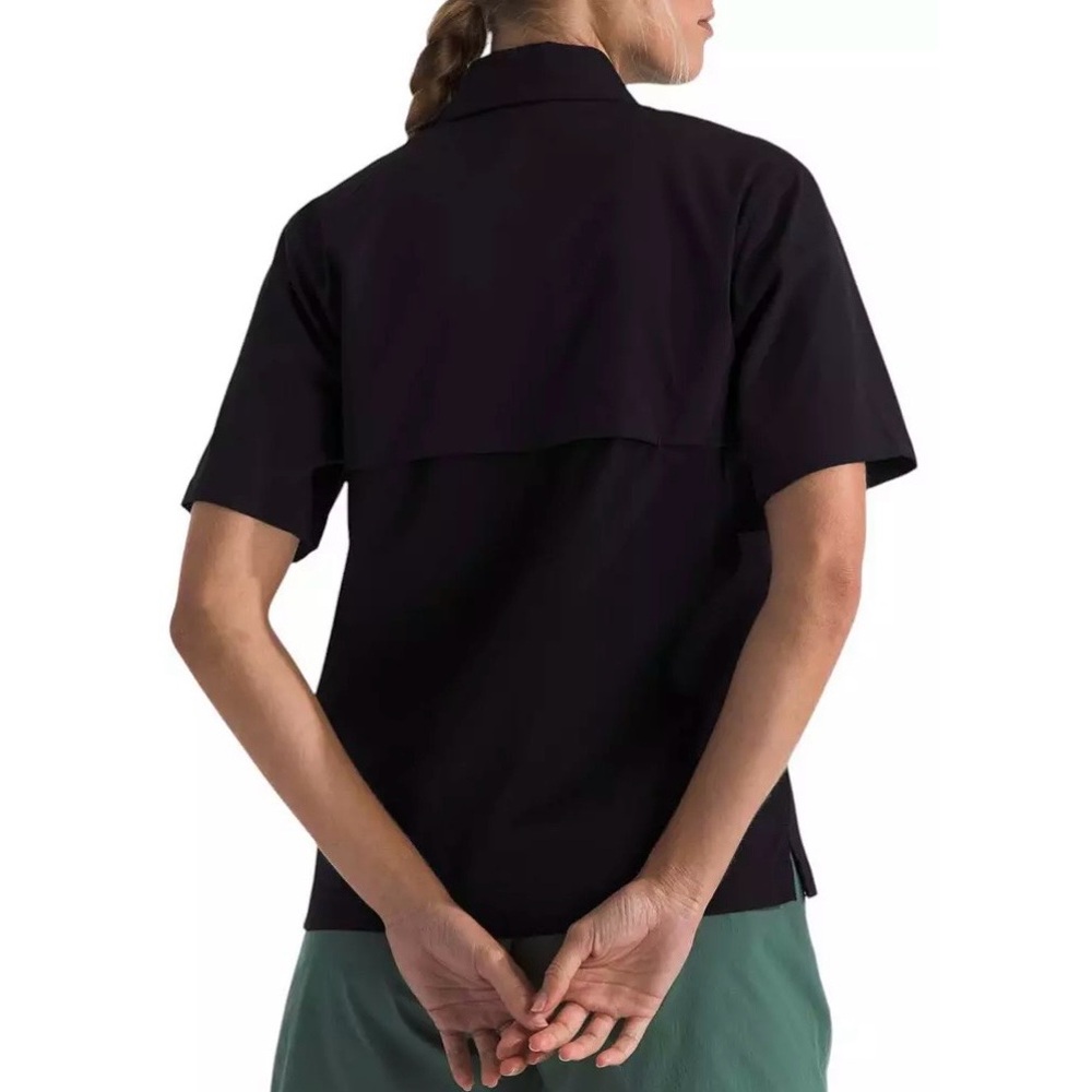 The North Face Women’s Black Lightrange Short Sleeve Button Up Top Sz Med NWT - Picture 2 of 11